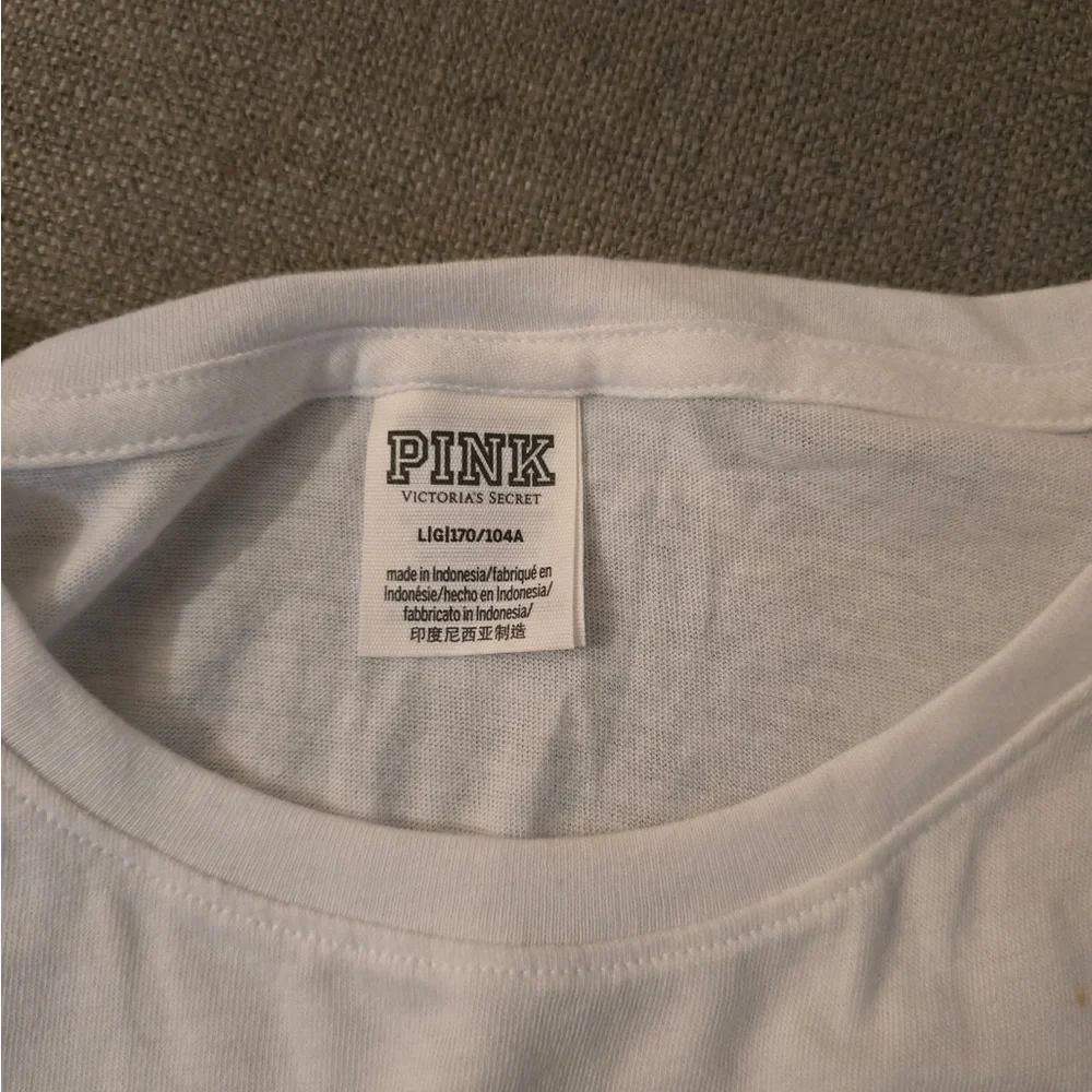 PINK Victoria's Secret White Tee with Gradient Logo - Picture 3 of 3